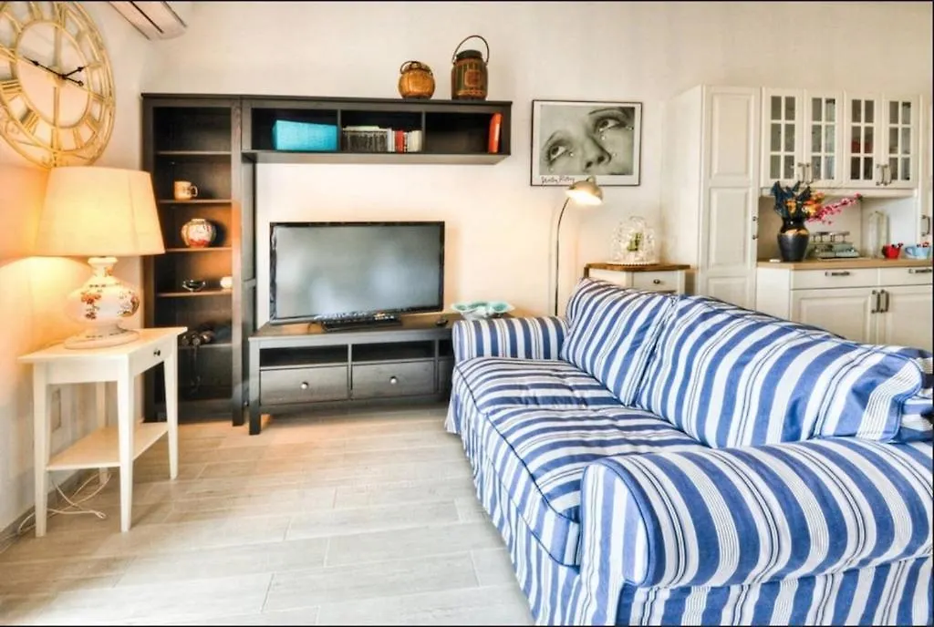 アルゲーロAttico Cerasella Con Incredibile Vista Mare In Pieno Centro E Posto Autoアパートメント アルゲーロ